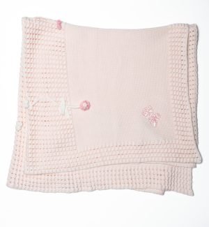 Copertina rosa traforata